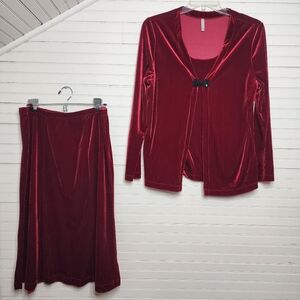 White Stag Red Velvet 2-Piece Jacket & Tank With Skirt Set L